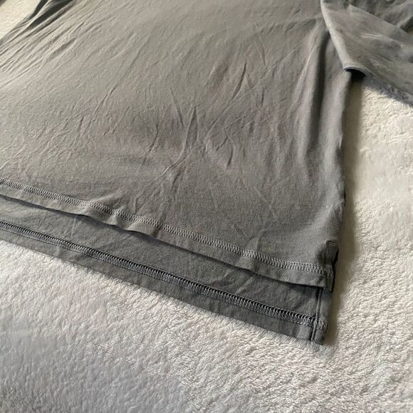 Under Armour women Tops/Shirt Size M - Picture 5 of 7